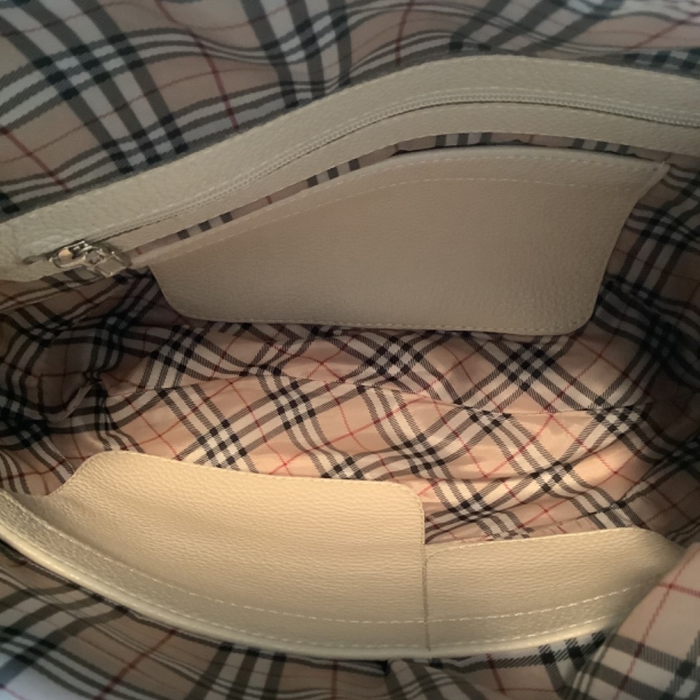 Genuine Leather Cream Purse NWOT - Picture 4 of 4